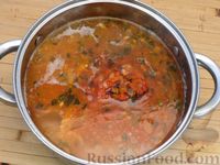 Фото приготовления рецепта: Картофельный суп с индейкой, оливками и зелёным луком - шаг №13
