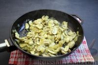 Фото приготовления рецепта: Тефтели из грибов и риса в томатном соусе - шаг №6