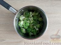 Фото приготовления рецепта: Фунчоза с брокколи и морковью - шаг №6