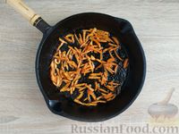 Фото приготовления рецепта: Фунчоза с брокколи и морковью - шаг №10