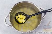 Фото приготовления рецепта: Суп с брокколи и мясными фрикадельками - шаг №7