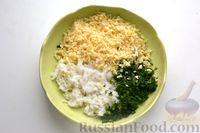 Фото приготовления рецепта: Суп с рисово-сырными клёцками (на курином бульоне) - шаг №9