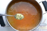 Фото приготовления рецепта: Суп с рисово-сырными клёцками (на курином бульоне) - шаг №13