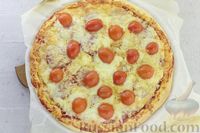 Фото приготовления рецепта: Пицца на дрожжевом тесте холодной расстойки - шаг №13