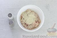 Фото приготовления рецепта: Суп с овощами, шпинатом и фрикадельками из мясного фарша с кунжутом - шаг №11