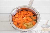 Фото приготовления рецепта: Картофельное пюре с морковью - шаг №3