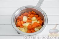 Фото приготовления рецепта: Картофельное пюре с морковью - шаг №4