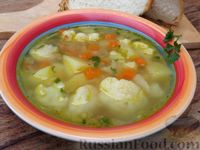 Фото приготовления рецепта: Овощной суп с цветной капустой - шаг №16