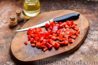Фото приготовления рецепта: Рыбный суп с кукурузой, болгарским перцем и томатным соком - шаг №5