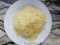 Фото приготовления рецепта: Вареники с картошкой и сыром, жаренные на сковороде - шаг №8