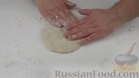 Фото приготовления рецепта: Лепёшки с картофельно-мясной начинкой - шаг №9