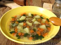 Фото к рецепту: Овощной суп с чечевицей, сельдереем и шпинатом