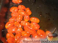 Фото приготовления рецепта: Спагетти с  солёными помидорами - шаг №6