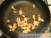Фото приготовления рецепта: Зразы картофельные с семгой - шаг №6