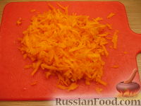 Фото приготовления рецепта: Салат "Оранжевое настроение" - шаг №3