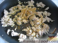 Фото приготовления рецепта: Салат "Тиффани" с курицей и виноградом - шаг №3
