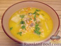 Фото к рецепту: Сливочный суп с шампиньонами и рисом