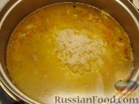 Фото приготовления рецепта: Сливочный суп с шампиньонами и рисом - шаг №12