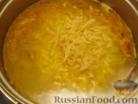 Фото приготовления рецепта: Сливочный суп с шампиньонами и рисом - шаг №13