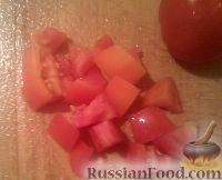 Фото приготовления рецепта: Салат из арбуза с овощами и брынзой - шаг №2