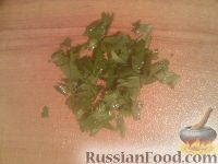 Фото приготовления рецепта: Салат из арбуза с овощами и брынзой - шаг №4