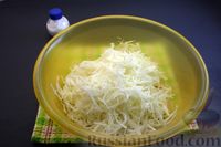 Фото приготовления рецепта: Оладьи из капусты и риса - шаг №4