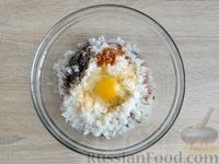 Фото приготовления рецепта: Мясной рулет с рисом и яйцами - шаг №9