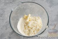 Фото приготовления рецепта: Пасхальные пирожки "Зайцы" из творожного теста с мясной начинкой - шаг №3