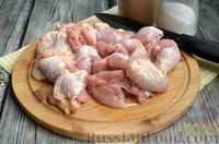 Фото приготовления рецепта: Курица с гречкой и рисом (на сковороде) - шаг №2