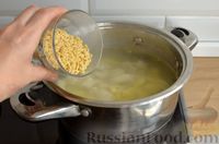 Фото приготовления рецепта: Куриный суп с молоком и макаронами - шаг №7