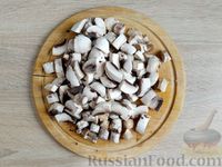 Фото приготовления рецепта: Биточки из мясного фарша, запечённые в сливочно-грибном соусе - шаг №9