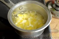 Фото приготовления рецепта: Запеканка из краснокочанной капусты, картофеля и яблока - шаг №3