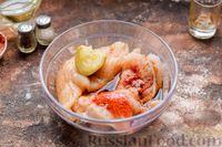 Фото приготовления рецепта: Куриные рулетики с помидорами и сыром (в духовке) - шаг №3