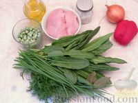 Фото приготовления рецепта: Суп с фрикадельками, щавелем и зелёным горошком - шаг №1