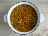 Фото приготовления рецепта: Грибной суп с пшеном и овощами - шаг №15