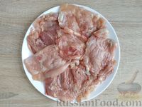 Фото приготовления рецепта: Куриные отбивные со свиным  фаршем, в сметанном кляре - шаг №5