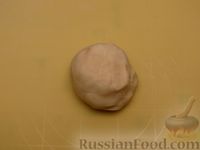 Фото приготовления рецепта: Песочный пирог "Мазурек" со сливовым повидлом - шаг №8