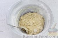 Фото приготовления рецепта: Сливочно-карамельные сдобные кексы с цукатами и изюмом - шаг №15