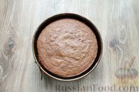 Фото приготовления рецепта: Шоколадный торт "Пьяная вишня" с ореховым ганашем - шаг №7