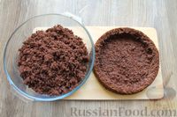 Фото приготовления рецепта: Шоколадный торт "Пьяная вишня" с ореховым ганашем - шаг №9