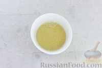 Фото приготовления рецепта: Куриный суп с пшеном, шпинатом и грибами - шаг №5