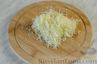 Фото приготовления рецепта: Котлеты из индейки с сыром  и петрушкой - шаг №4