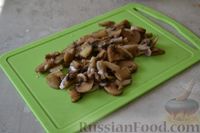 Фото приготовления рецепта: Пирог из лаваша, с мясом, капустой и грибами - шаг №10