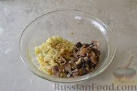 Фото приготовления рецепта: Пирог из лаваша, с мясом, капустой и грибами - шаг №13