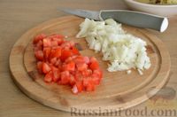 Фото приготовления рецепта: Суп с мясными фрикадельками, кабачками и помидорами - шаг №5