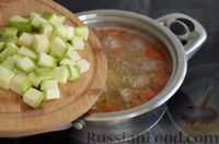 Фото приготовления рецепта: Суп с мясными фрикадельками, кабачками и помидорами - шаг №12