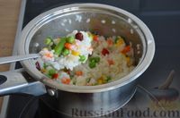 Фото приготовления рецепта: Куриное филе, запечённое с рисом, овощами и остро-сладким соусом (в фольге) - шаг №4