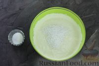 Фото приготовления рецепта: Творожная запеканка с кокосовой стружкой (в микроволновке) - шаг №4