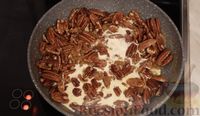 Фото приготовления рецепта: Чизкейк с орехами пекан - шаг №9