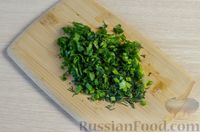 Фото приготовления рецепта: Салат с тунцом, помидорами, кукурузой и болгарским перцем - шаг №6
